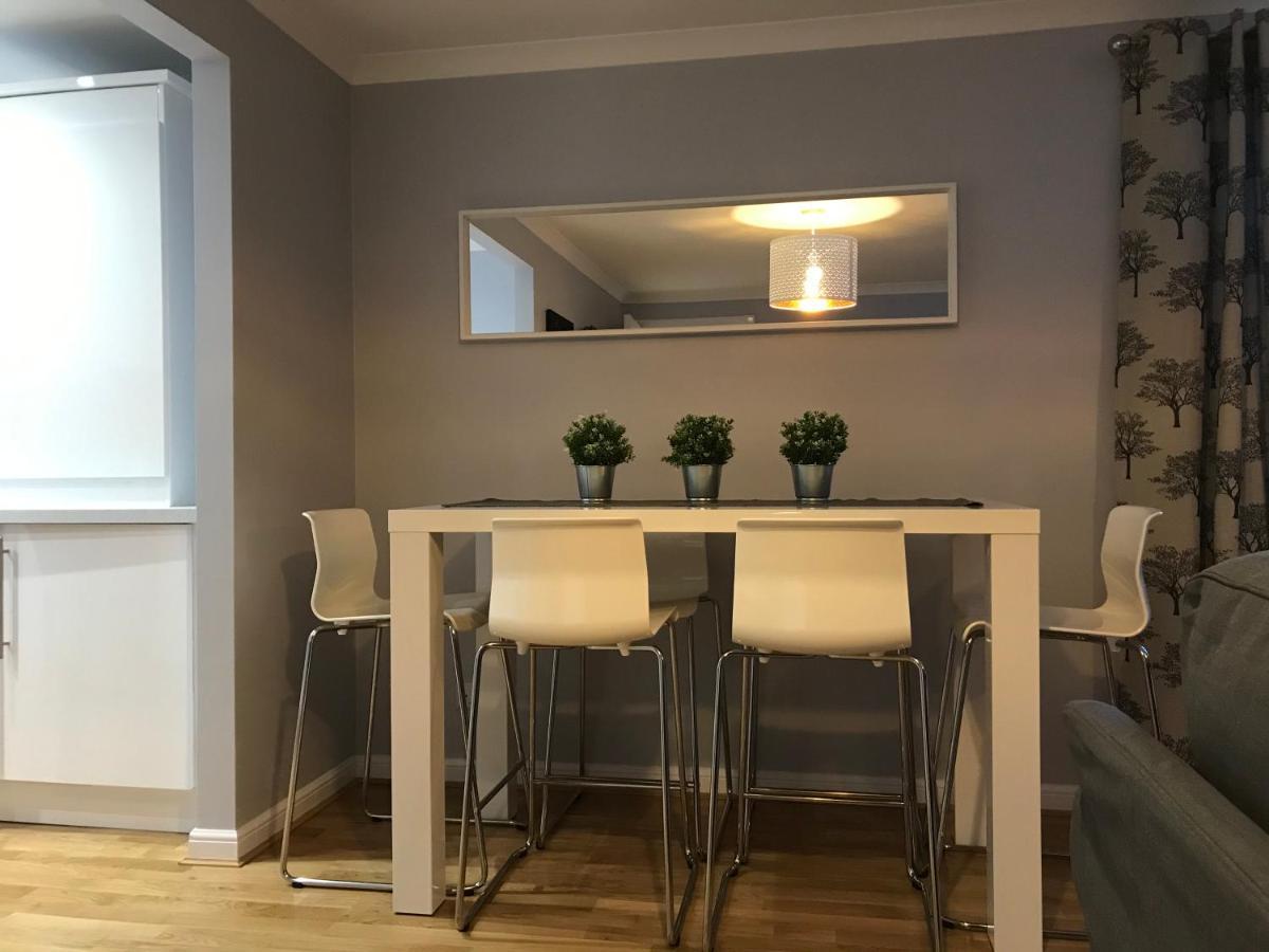 Flat One, 212 Eaglesham Road, East Kilbride, Glasgow Ngoại thất bức ảnh