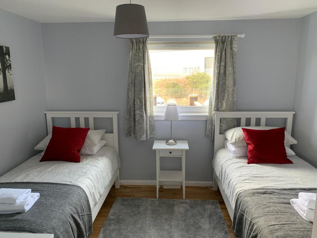 Flat One, 212 Eaglesham Road, East Kilbride, Glasgow Ngoại thất bức ảnh